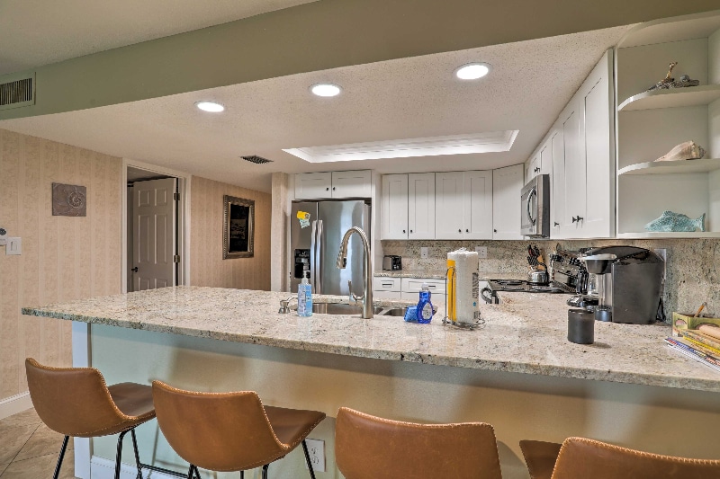 Building Photo - 19610 Gulf Blvd