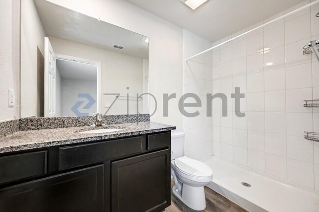 Building Photo - 12009 Henley Ave