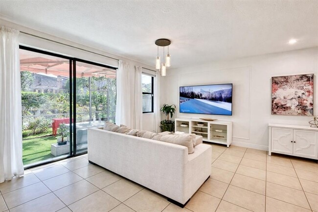Building Photo - 8458 Kelsall Dr