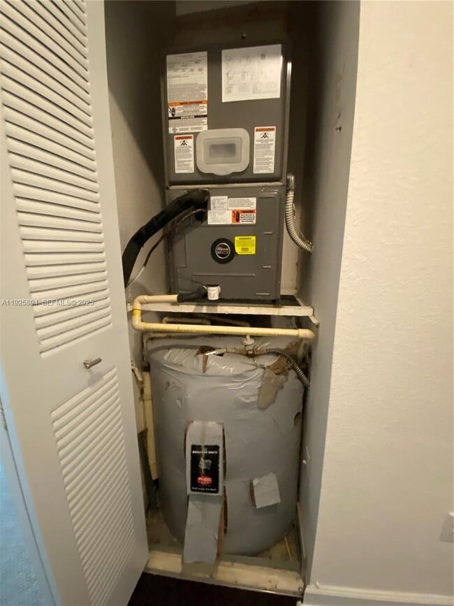 Building Photo - 210 NW 109th Ave