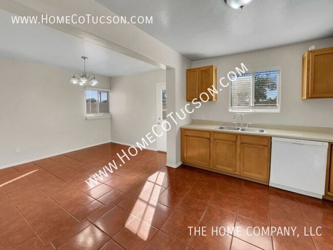 Building Photo - 851 W Calle Lerdo