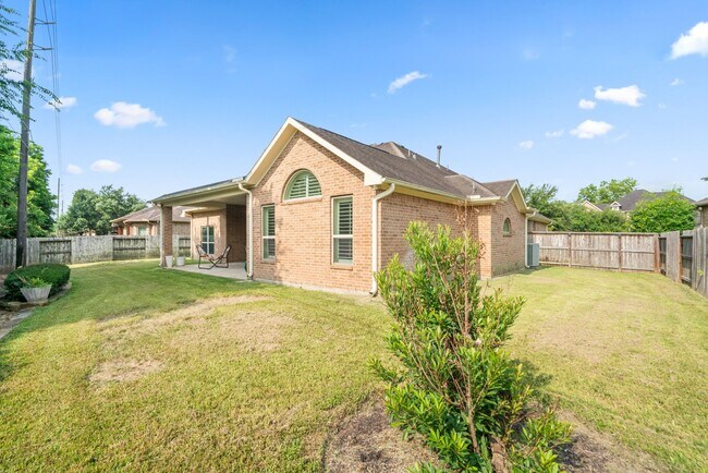 Building Photo - 32219 Waterford Crest Ln