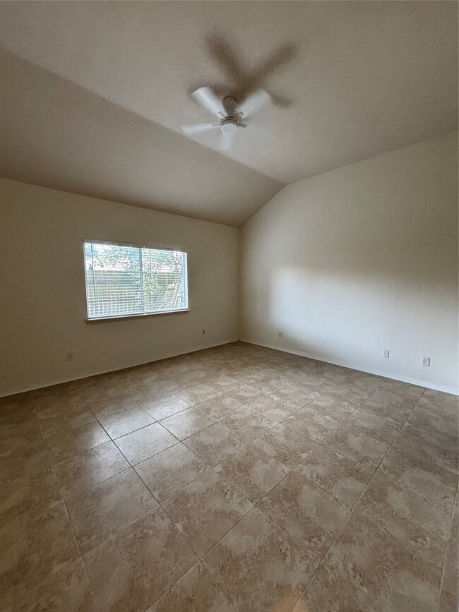 Building Photo - 10735 Norchester Village Dr