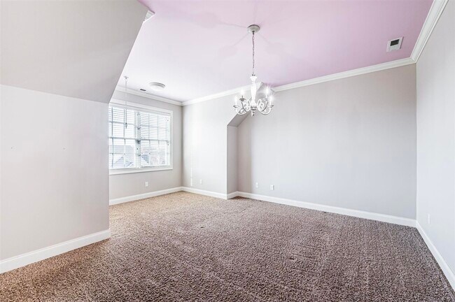 Building Photo - 730 Bennington Park Dr