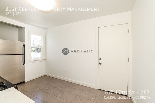 Building Photo - 767 17th St