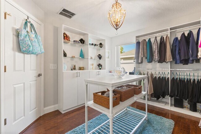 Building Photo - 3050 Mandolin Dr