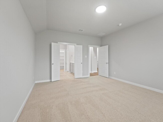 Building Photo - 564 Moonrise St