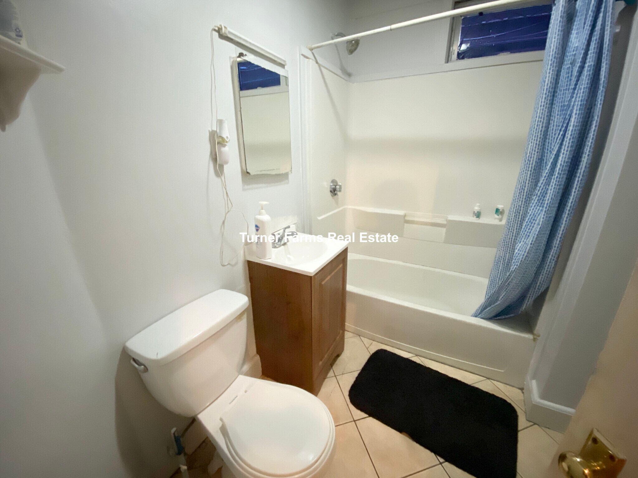 Building Photo - 34 Cherokee St