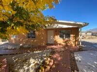 Building Photo - 11213 Chico Rd NE