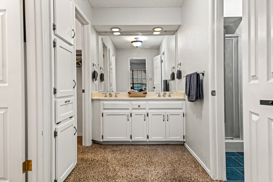 Building Photo - 7224 Fuller Cir