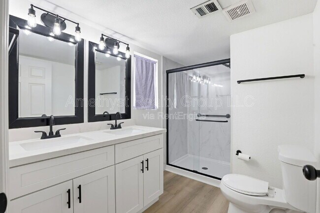 Building Photo - 6201 W Acoma Dr