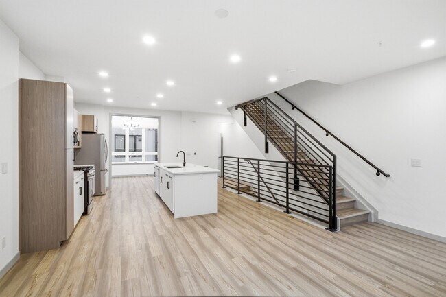 Building Photo - University Hills Townhomes
