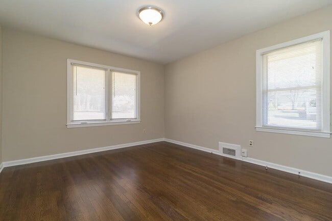 Building Photo - 2631 Lavista Rd
