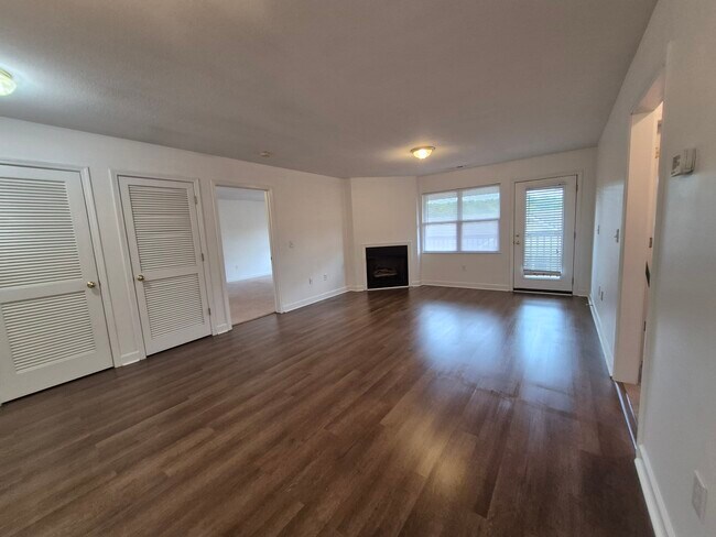Building Photo - 207 Olde Covington Way