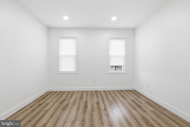 Building Photo - 2542 HARFORD Rd