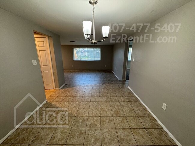 Building Photo - 5631 Canosa Dr