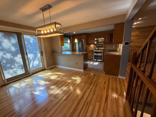 Building Photo - 2553 Hunting Ridge Trail