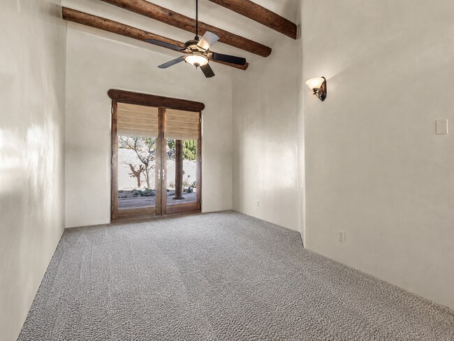Building Photo - 61 Paseo Del Antilope