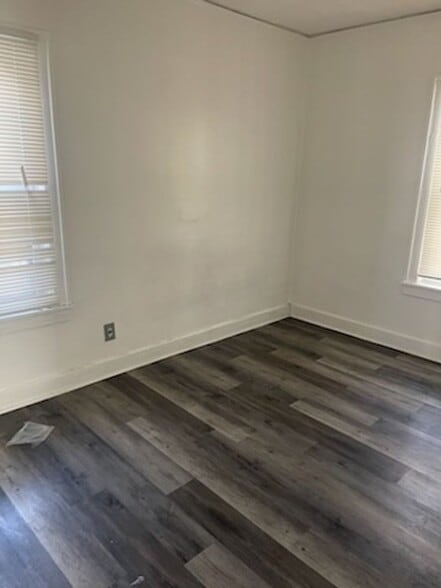 Building Photo - 9262 Ward Ave