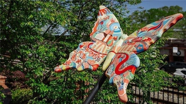 Building Photo - 3165 Dogwood Dr