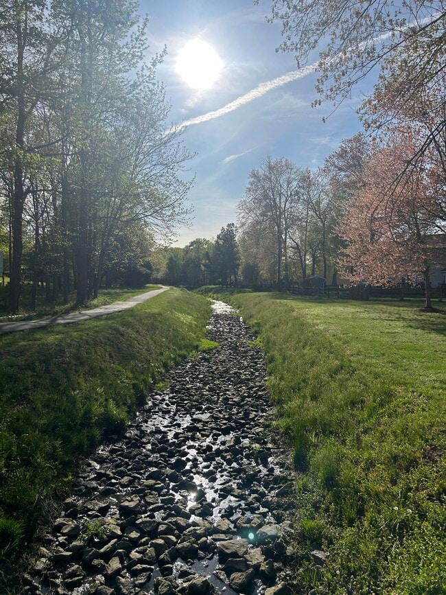 Building Photo - 6610 Cottontail Ct