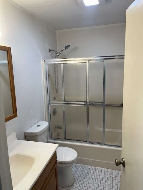 Building Photo - 707 Twin Circle Dr