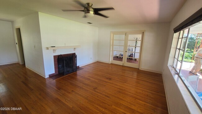 Building Photo - 4 Pleasant View Cir