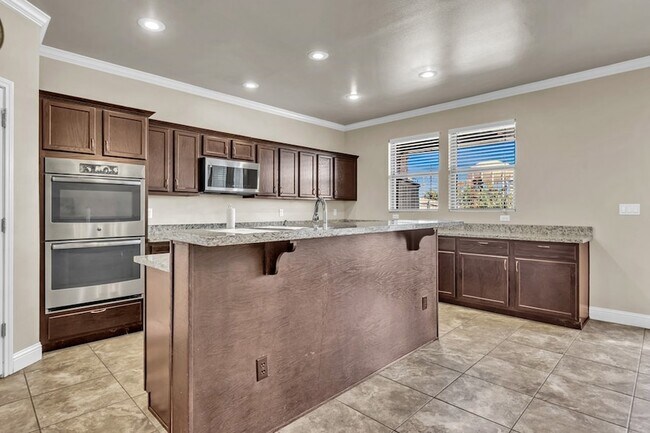 Building Photo - 1744 Boise Dr