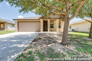 Building Photo - 736 Guna Dr