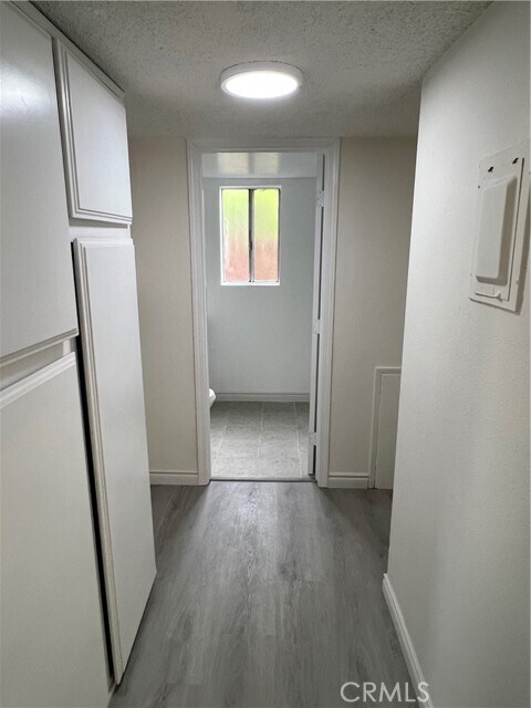 Building Photo - 662 N Gordon St