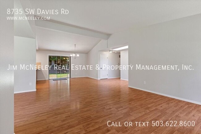Building Photo - 8735 SW Davies Rd