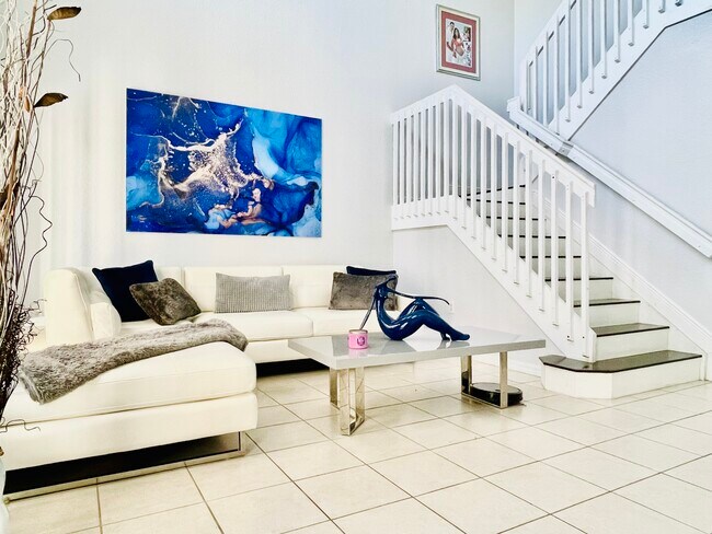 Building Photo - 16628 SW 47th Ter