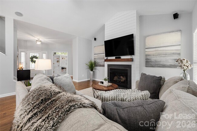 Building Photo - 150 State Park Rd