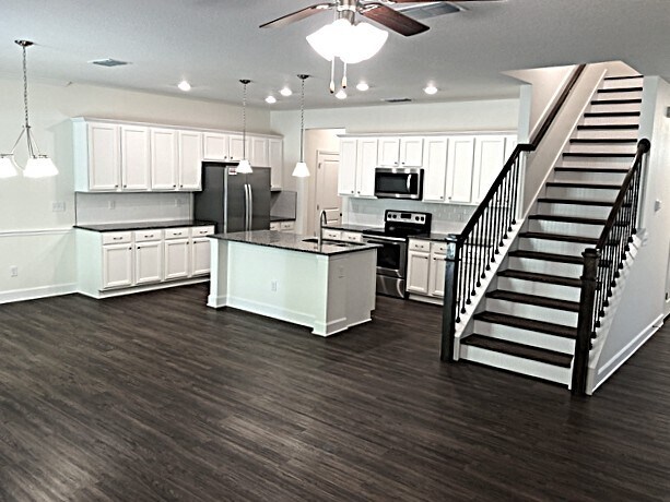 Building Photo - 3021 Eagle Bluff Way