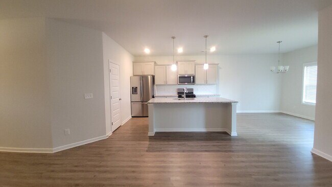 Building Photo - Huntsville Haven with Granite Elegance!" D...