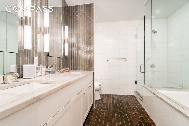 Building Photo - 230 W 78th St