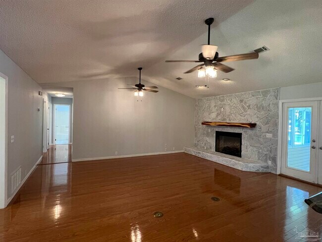 Building Photo - 3143 Aarons Way