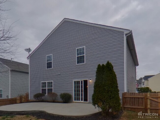 Building Photo - 172 Forest Glade Rd