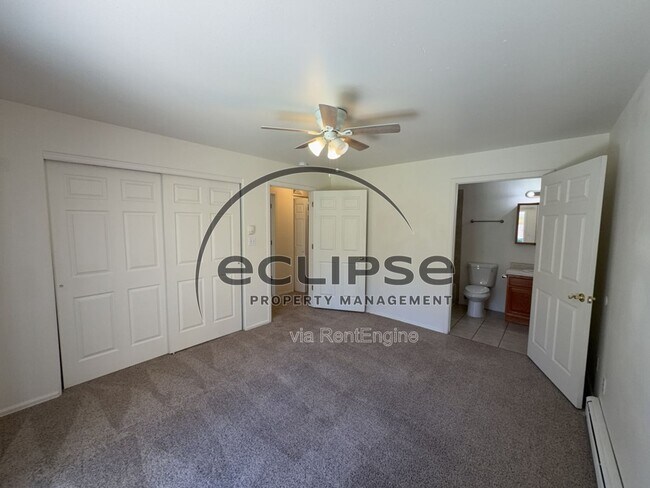 Building Photo - 493 Coronado Way