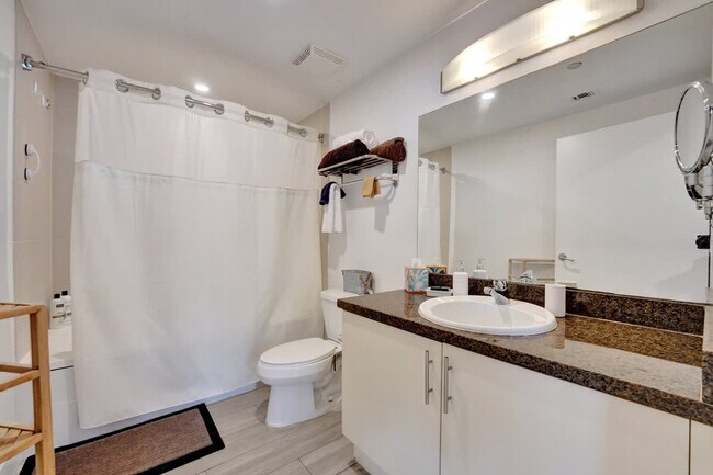 Building Photo - 2889 McFarlane Rd