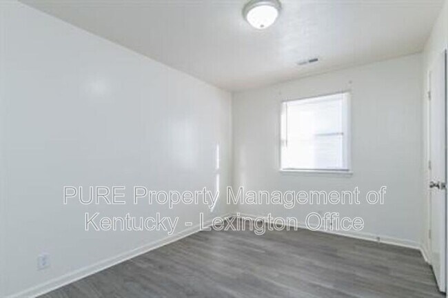Building Photo - 566 N Martin Luther King Blvd