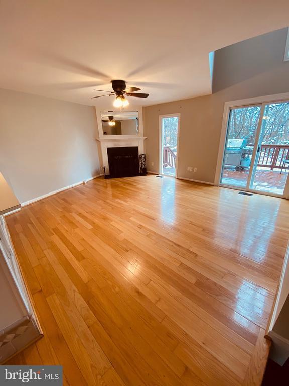 Building Photo - 6215 Cool Valley Ct