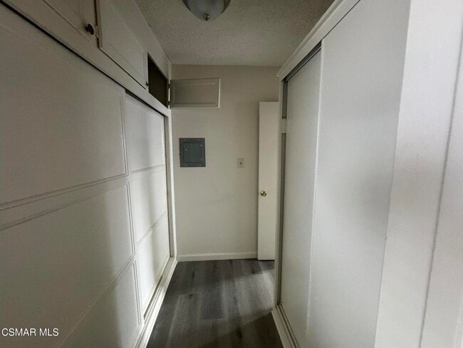 Building Photo - 13507 Victory Blvd