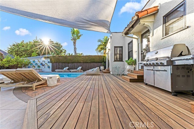 Building Photo - 6160 S San Vicente Blvd