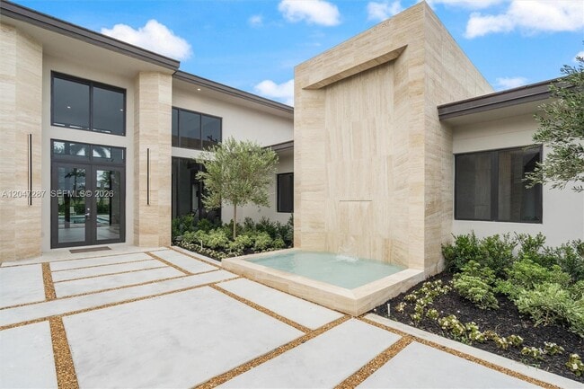 Building Photo - 14930 SW 16 Ct