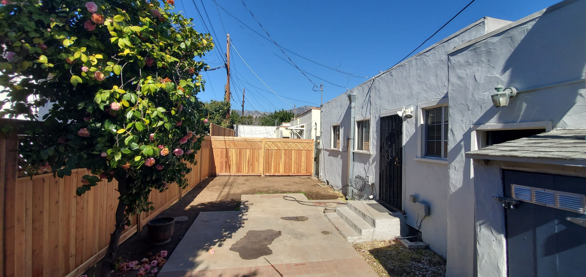 Building Photo - 760 Elmira St #5