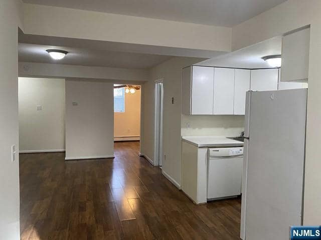 Building Photo - 1462A River