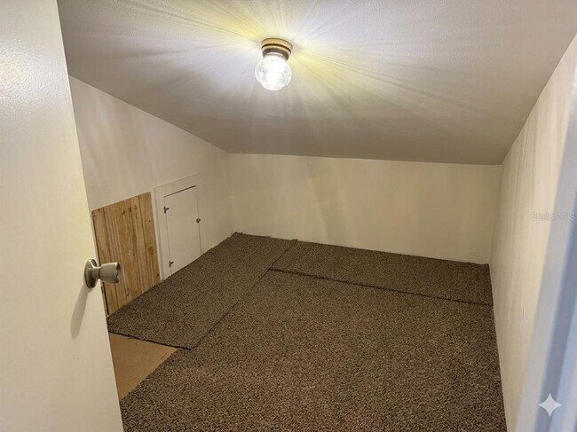 Building Photo - 804 Palm Harbor Ct