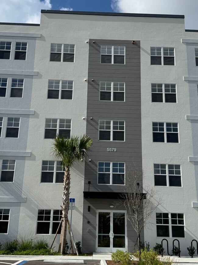 Building Photo - Cozy condo for Lease