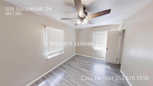 Building Photo - 506 Goodnight Dr
